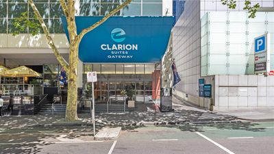 Clarion Suites Gateway
