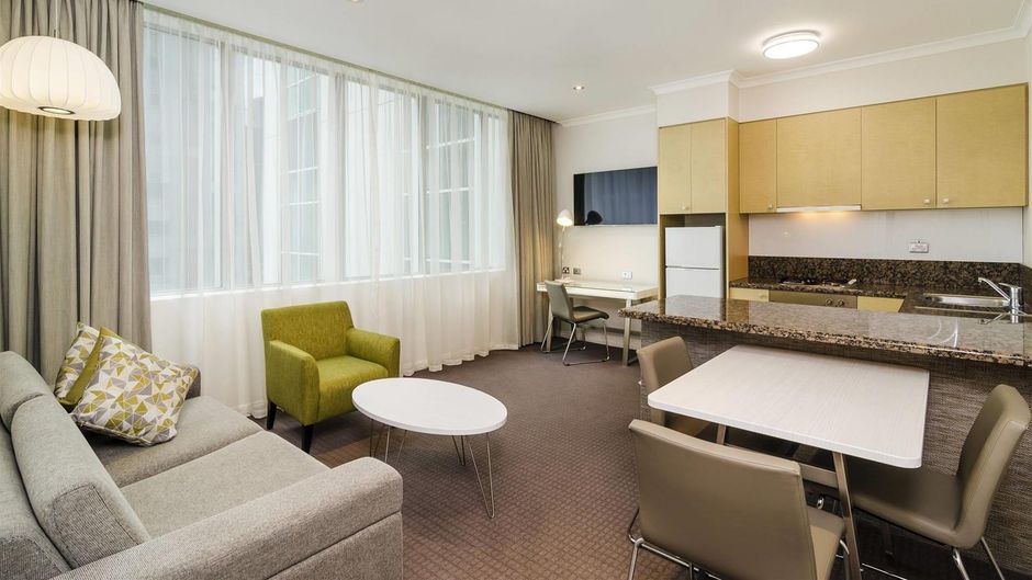 Clarion Suites Gateway Suite