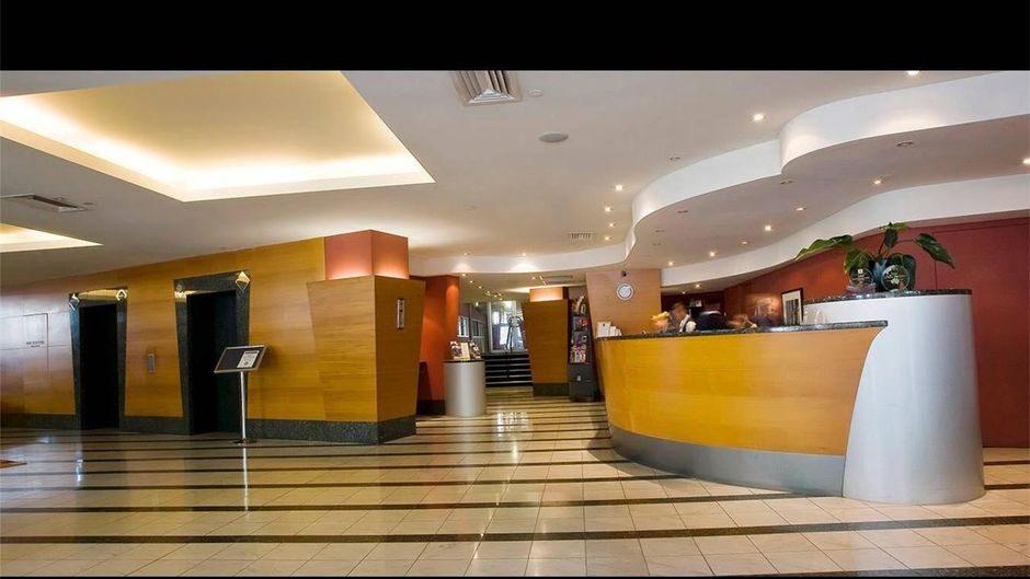 Clarion Suites Gateway Lobby