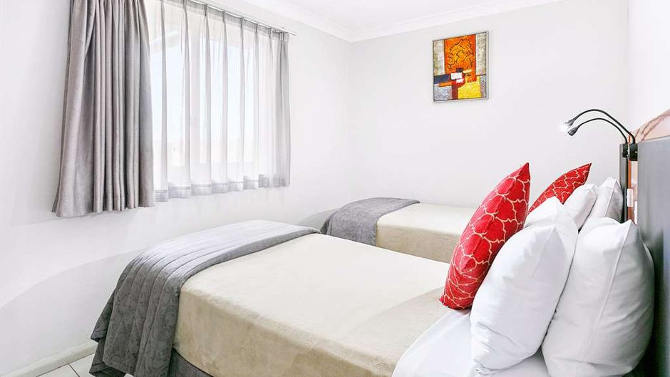 Comfort Inn & Suites Burwood Room