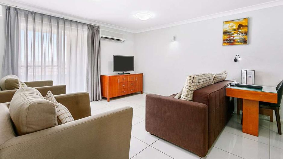 Comfort Inn & Suites Burwood Room