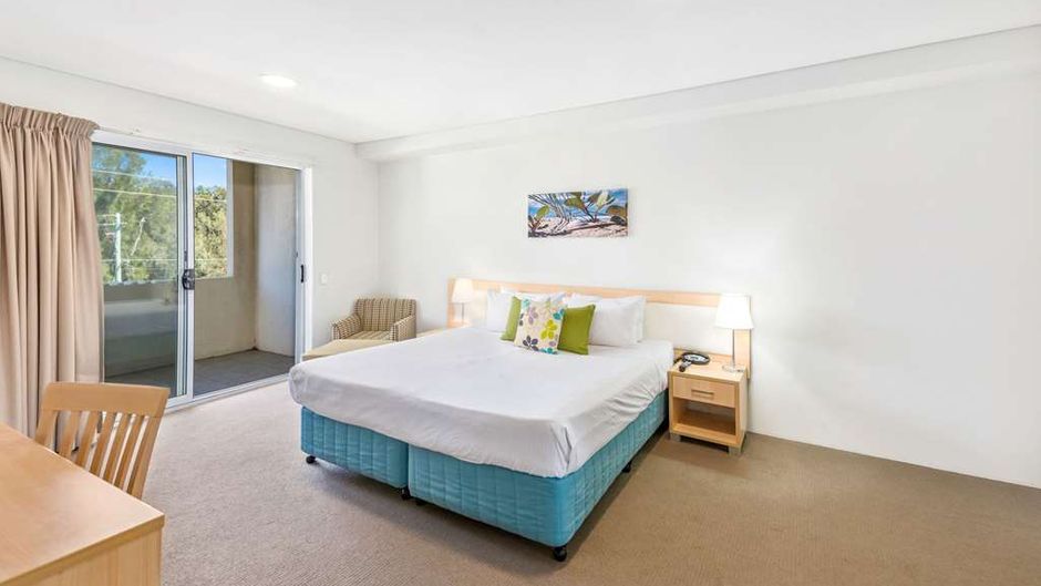 Quality Suites Pioneer Sands Suite
