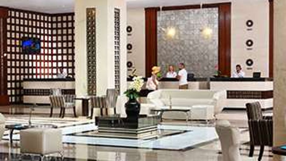 Sunrise Grand Select Crystal Bay Resort Lobby