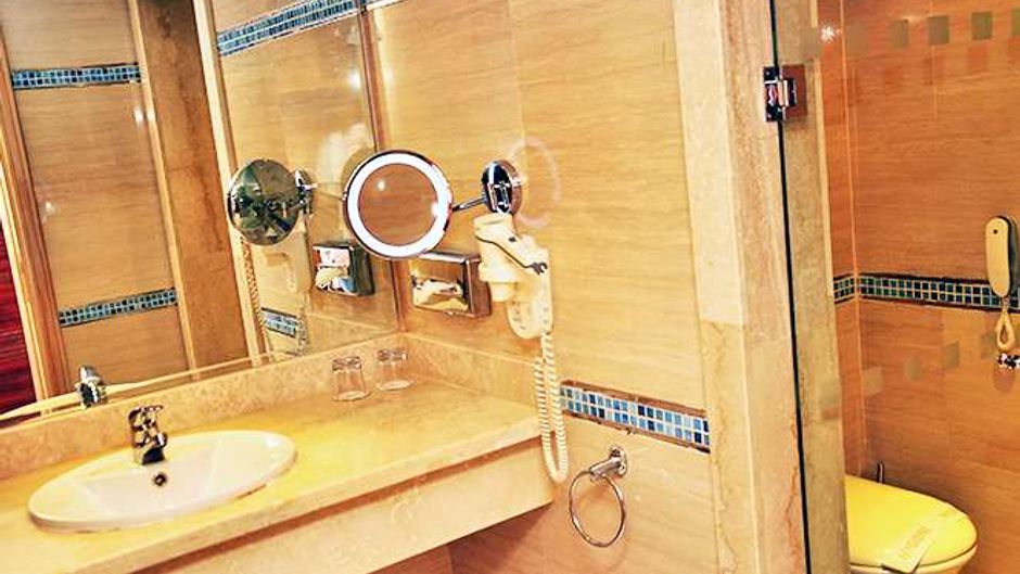 Sunrise Grand Select Crystal Bay Resort Room