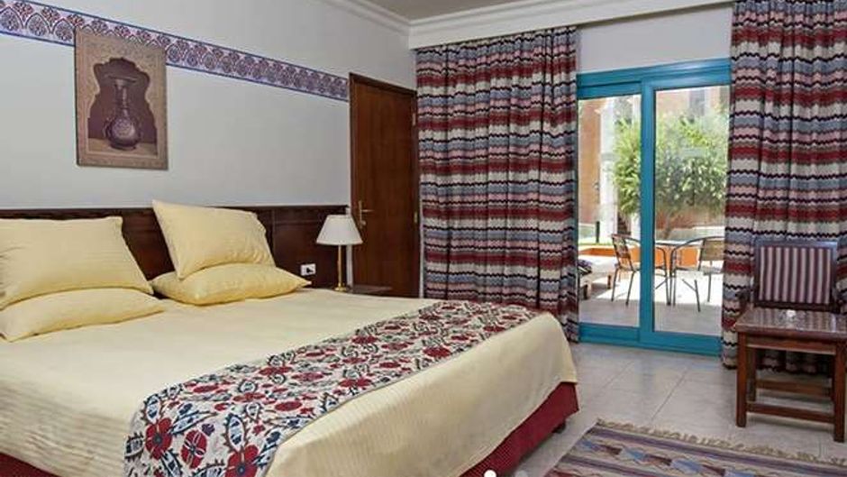 Sunrise Select Garden Beach Resort Suite