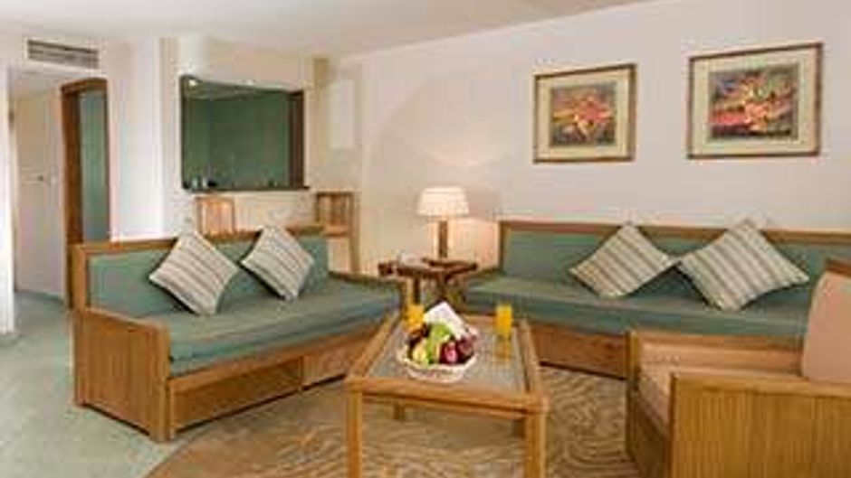 Sunrise Holidays Resort Room