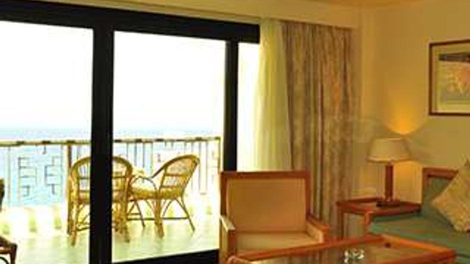 Sunrise Holidays Resort Suite