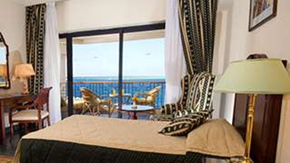 Sunrise Holidays Resort Suite