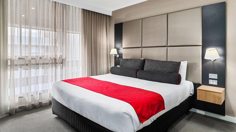 Quality Hotel Parklake Shepparton Suite