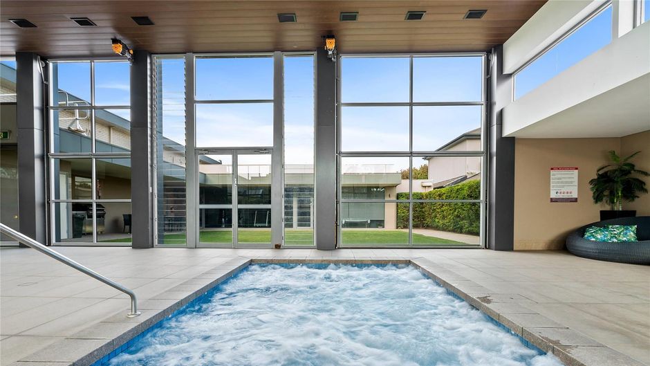 Quality Hotel Parklake Shepparton Pool