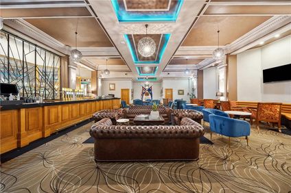 Castlereagh Boutique Hotel, Ascend