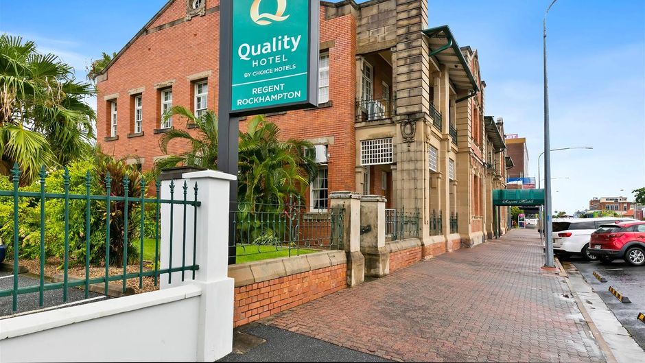 Quality Hotel Regent Rockhampton Exterior