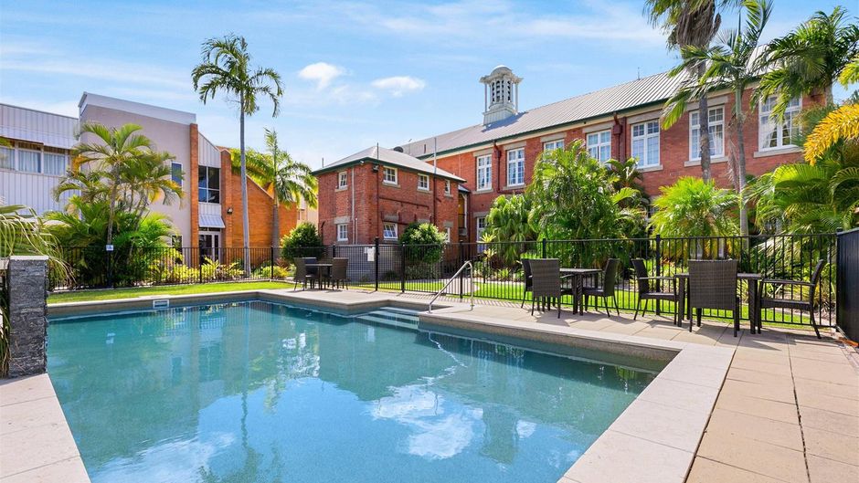 Quality Hotel Regent Rockhampton Pool