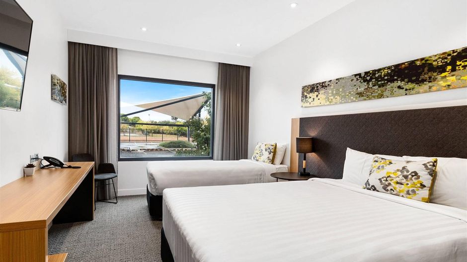 Quality Hotel Rules Club Wagga Room