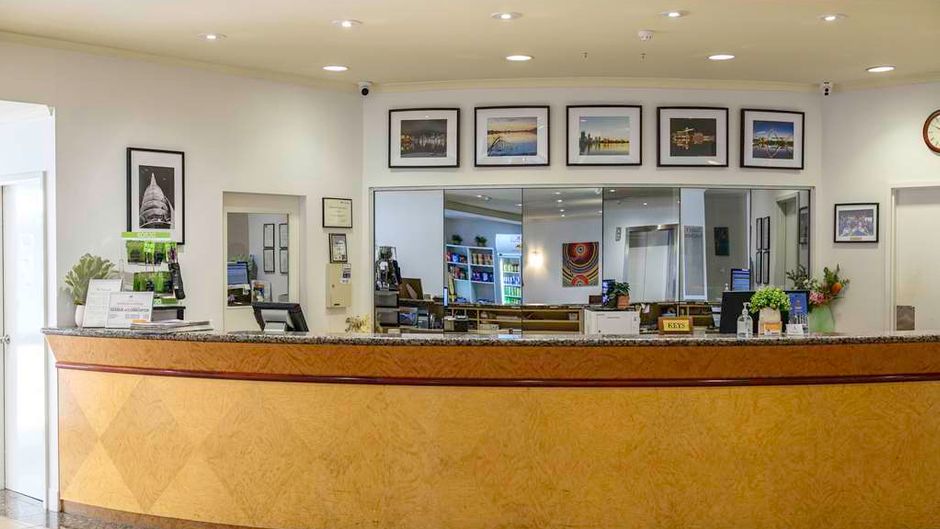 Comfort Inn & Suites Goodearth Lobby