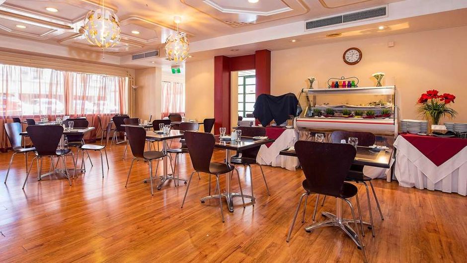 Quality Hotel Ambassador Perth Restaurant