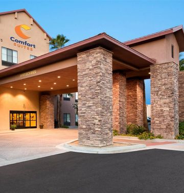 Comfort Suites