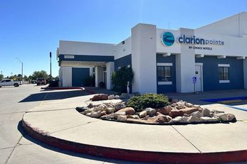 Clarion Pointe Winslow I-40