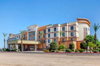 Comfort Suites