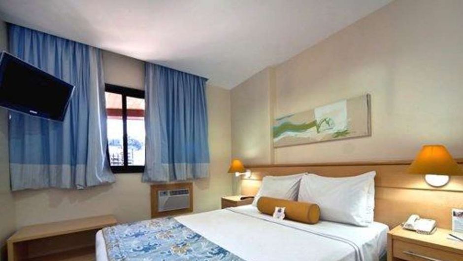 Quality Suites Vila Velha Room