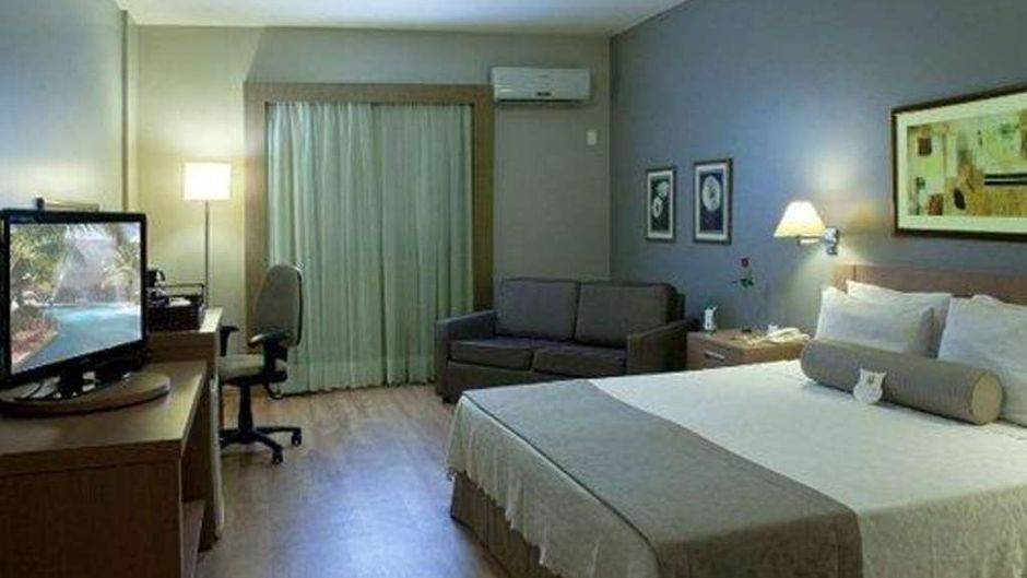 Comfort Suites Flamboyant Room