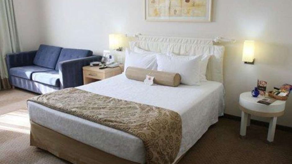 Comfort Suites Londrina Room