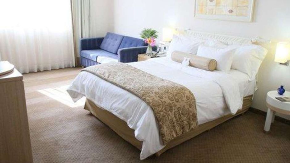 Comfort Suites Londrina Room