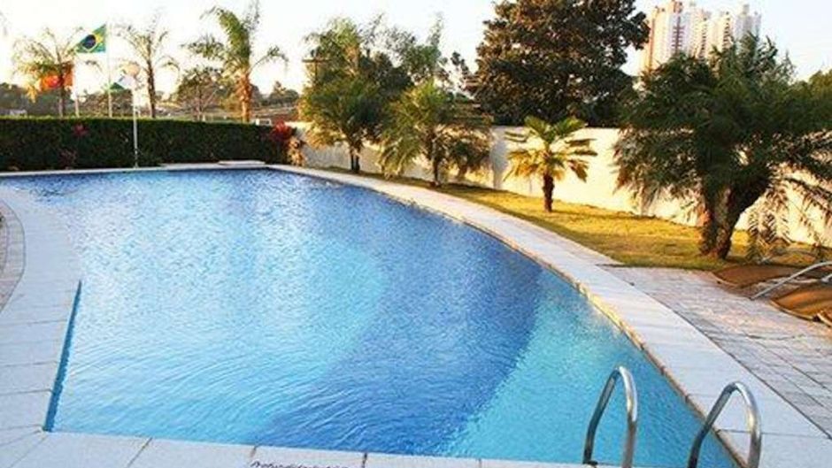 Comfort Suites Londrina Pool