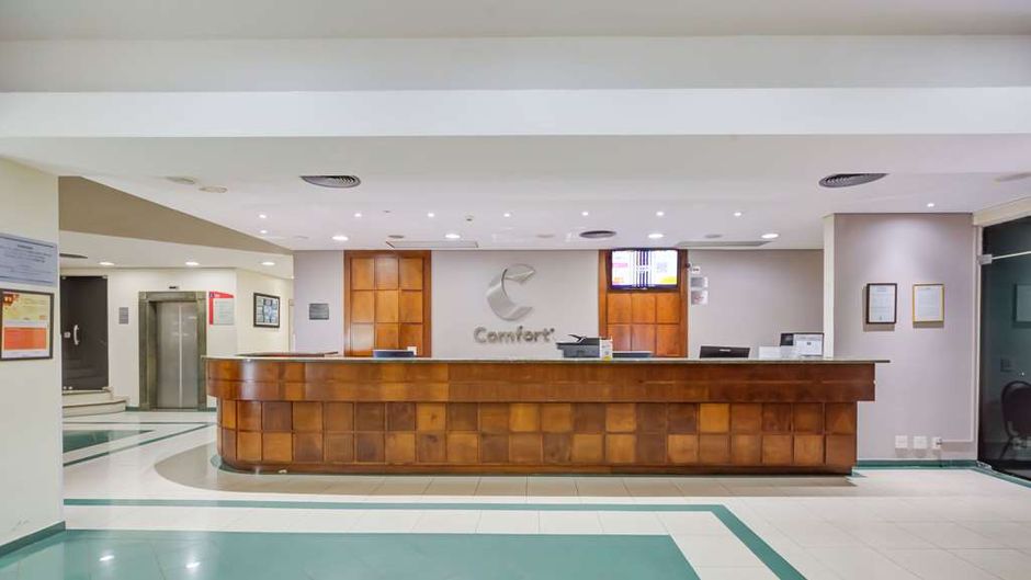 Comfort Hotel Lobby