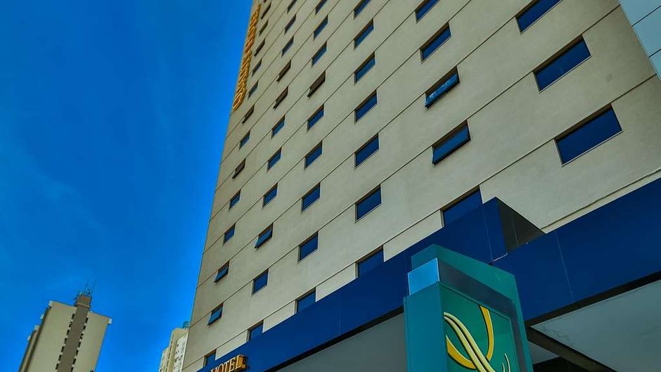Quality Hotel Goiania Exterior