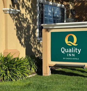 Quality Inn