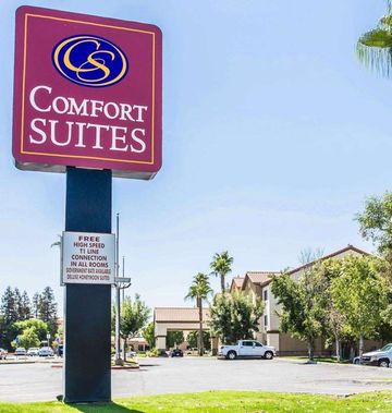 Comfort Suites