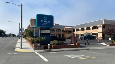 Clarion Hotel By Humboldt Bay