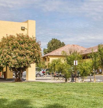Quality Inn & Suites