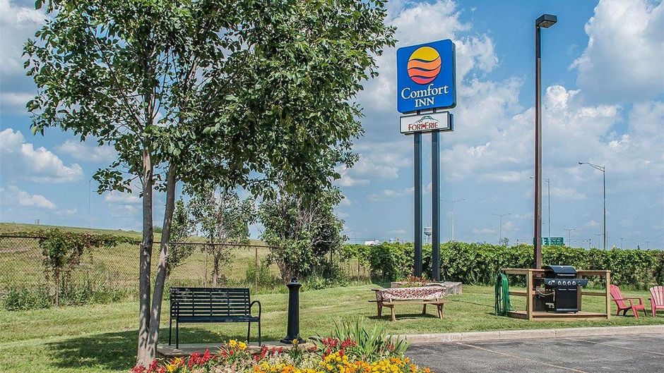 Comfort Inn Fort Erie Exterior