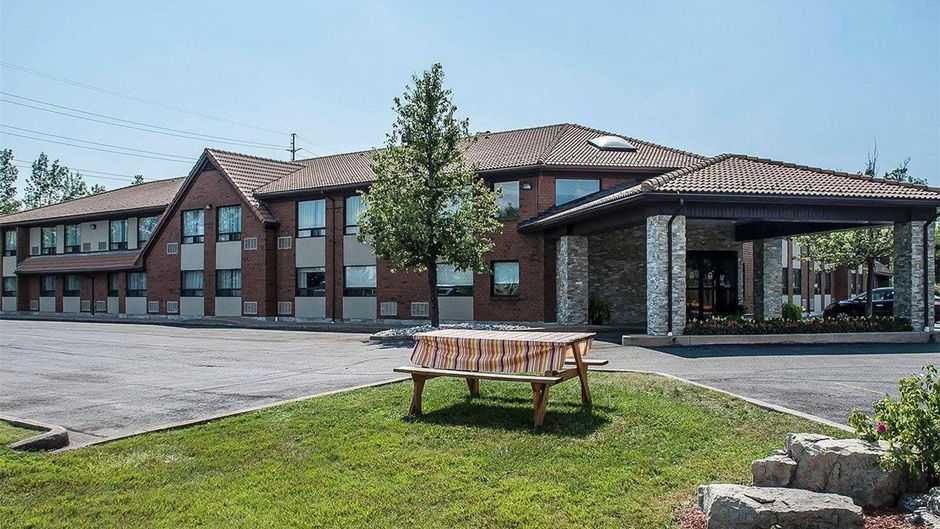 Comfort Inn Fort Erie Exterior