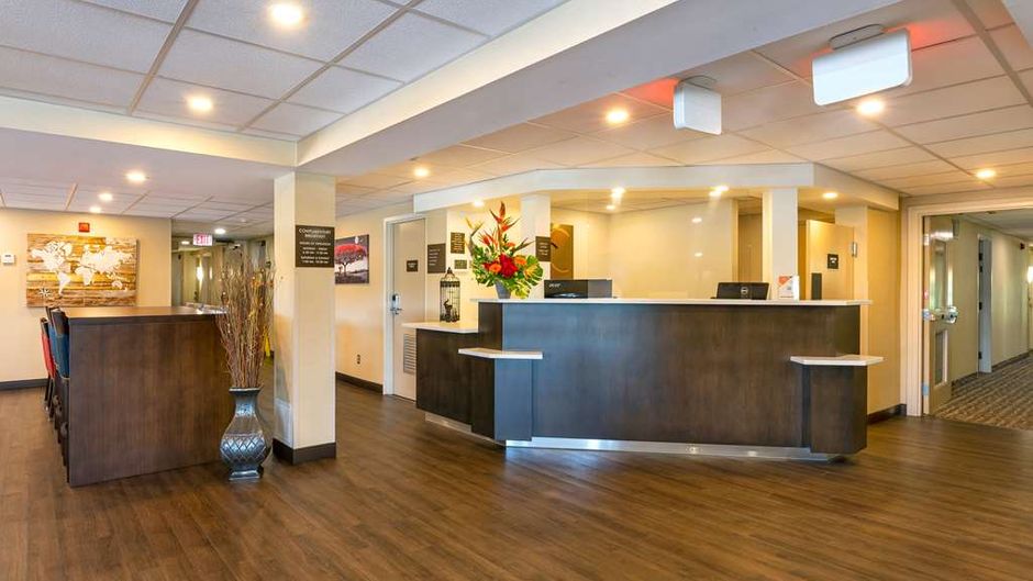 Comfort Inn St Thomas Lobby