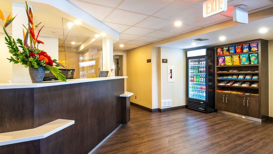 Comfort Inn St Thomas Lobby