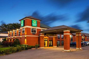 Quality Inn Garden of the Gulf