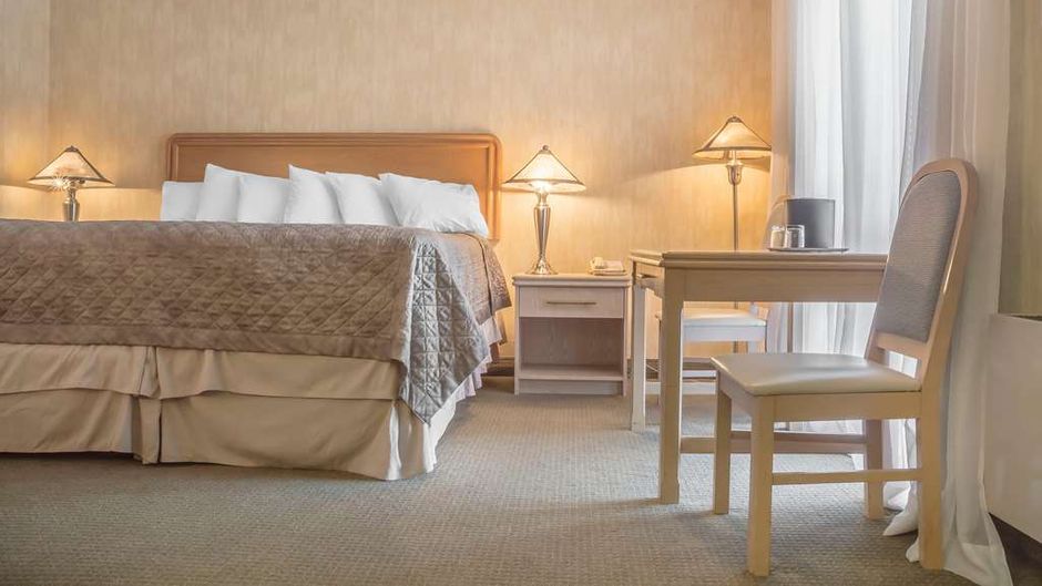 Rodeway Inn Fallsview Room