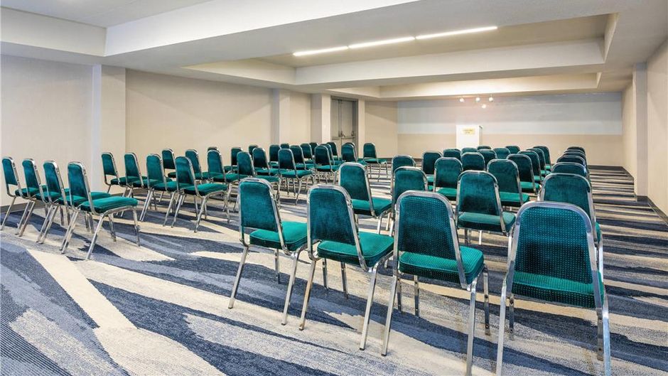 Comfort Inn & Suites Barrie Meeting