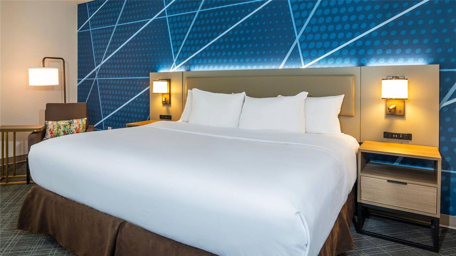 Comfort Inn & Suites Barrie Suite