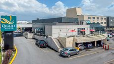 Quality Hotel Dorval Aeroport