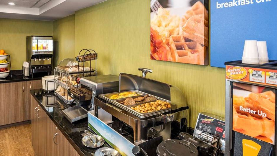 Comfort Inn Winnipeg Airport Restaurant