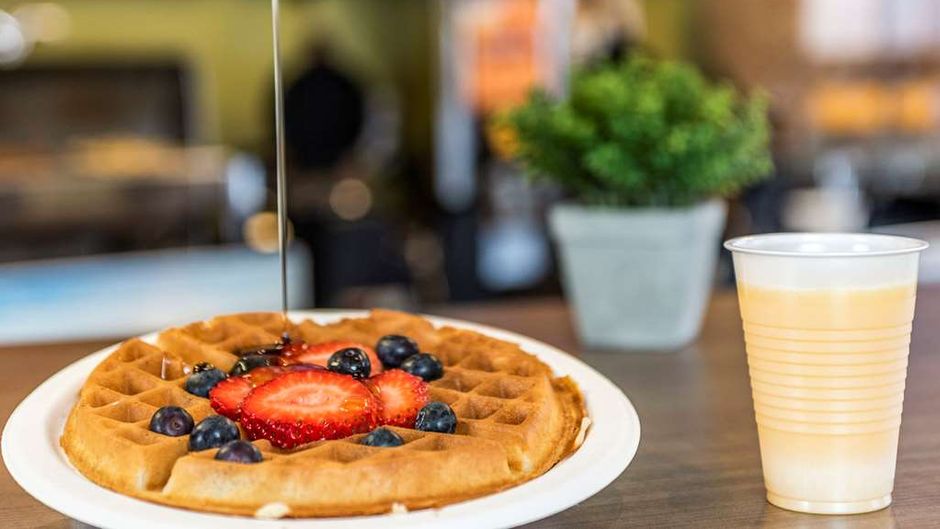 Comfort Inn Winnipeg Airport Restaurant