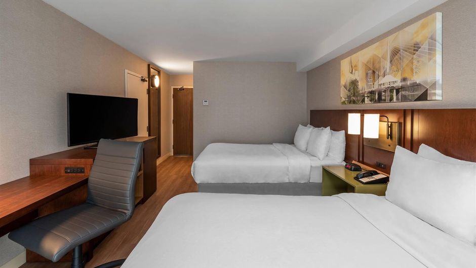 Comfort Inn Winnipeg Airport Room