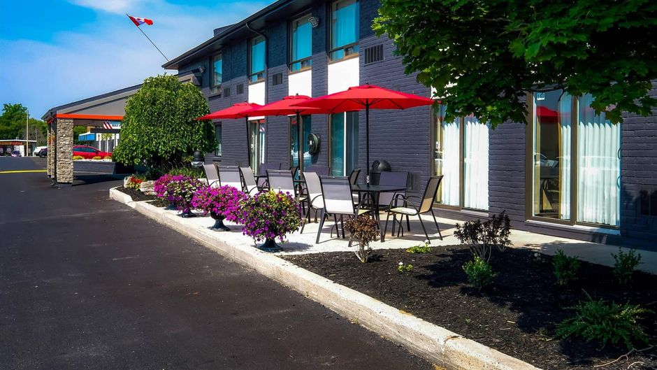 Comfort Inn Belleville Exterior