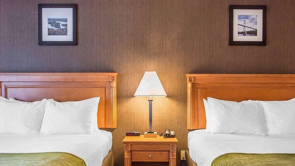 Comfort Inn Brockville Room