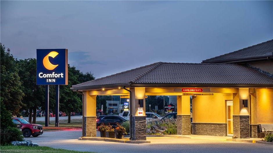 Comfort Inn Exterior