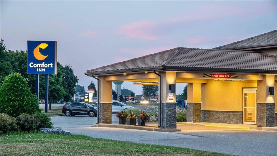 Comfort Inn Exterior